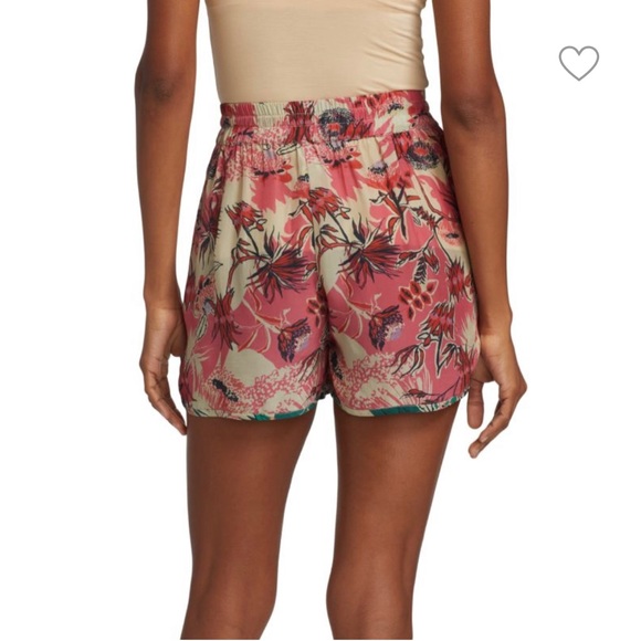 Chufy Ivy Pink Silky Shorts, NWT size Medium - Picture 3 of 5